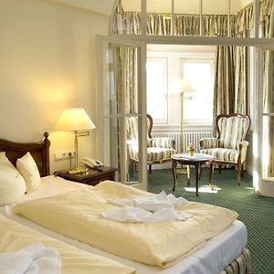 Standard Zimmer mit Kingsize-Bett